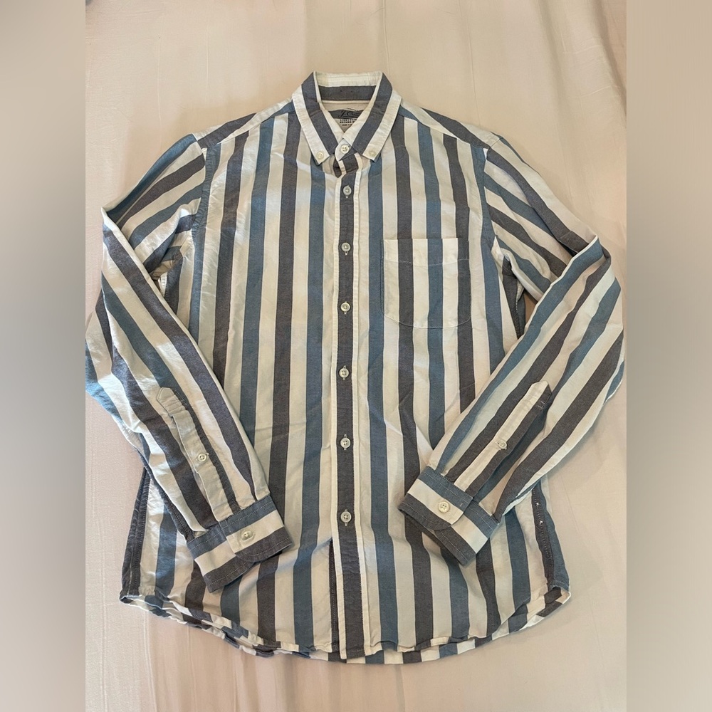 Men’s long sleeve button down four shirt bundle OBO Size S